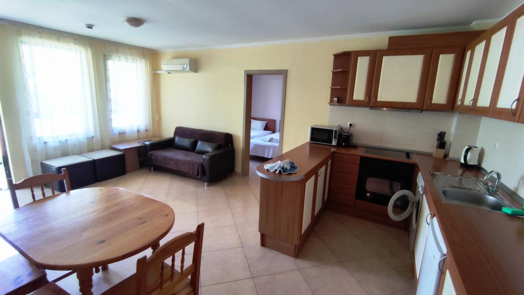 Marina Delfin Apartments - Top Location & Pet Friendly Sveti Vlas Exterior foto