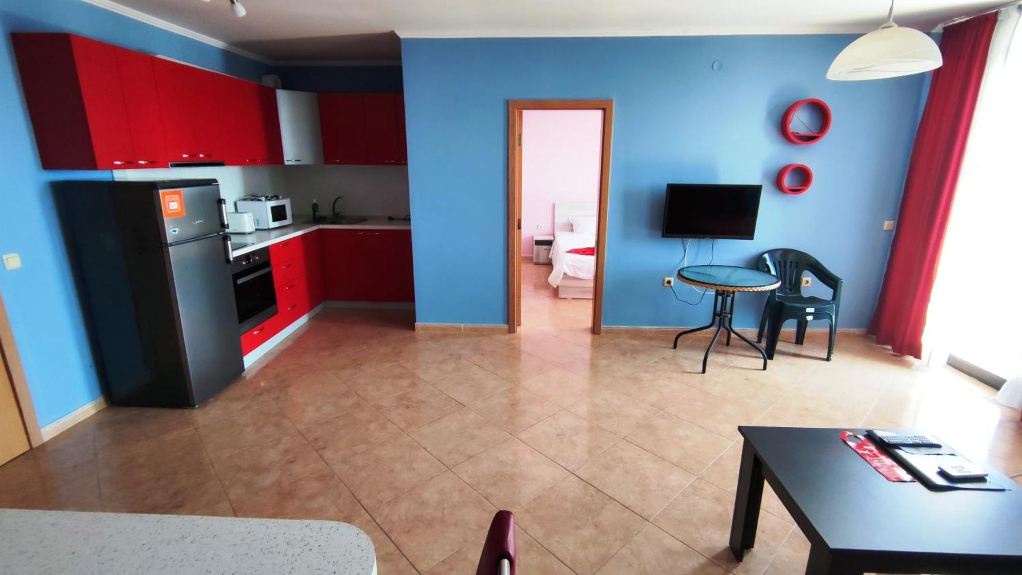 Marina Delfin Apartments - Top Location & Pet Friendly Sveti Vlas Exterior foto