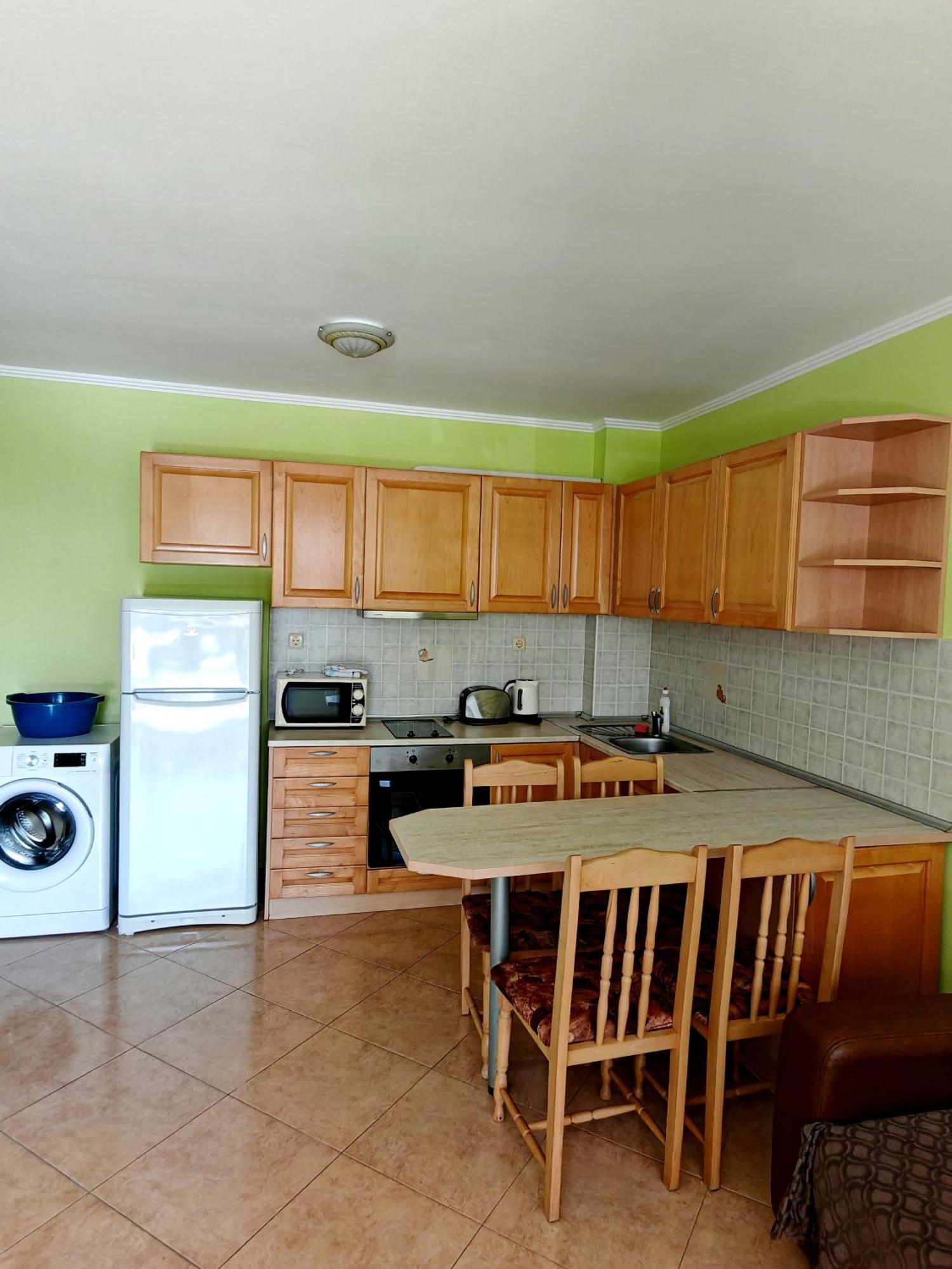 Marina Delfin Apartments - Top Location & Pet Friendly Sveti Vlas Exterior foto